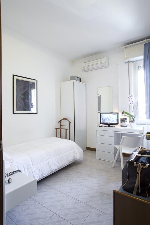 Hotel Capri ブレシア 部屋 写真