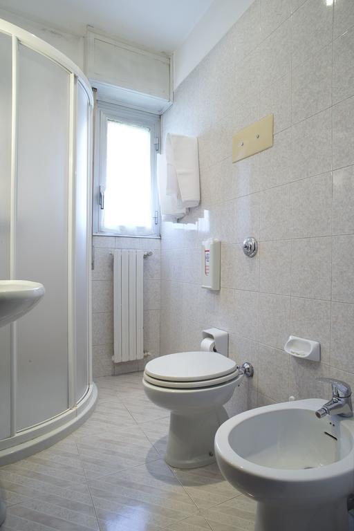 Hotel Capri ブレシア 部屋 写真