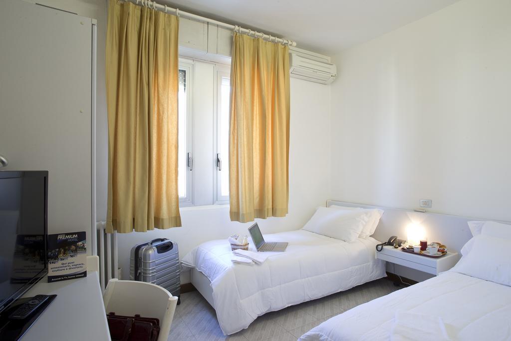 Hotel Capri ブレシア 部屋 写真